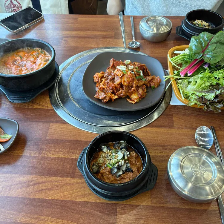장수우렁쌈밥 대표 사진