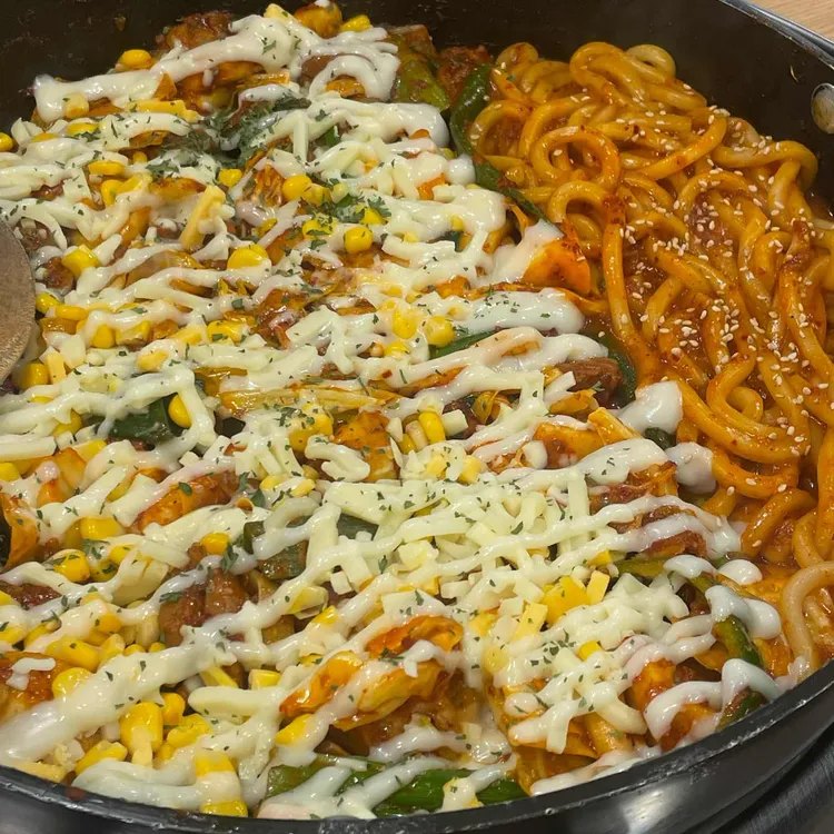 유가네닭갈비 대표 사진
