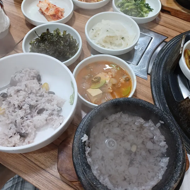 거북솥삼겹살 대표 사진