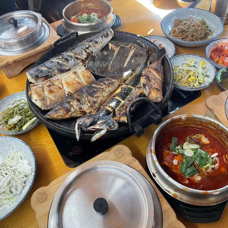 굴뚝능이버섯백숙 대표 사진