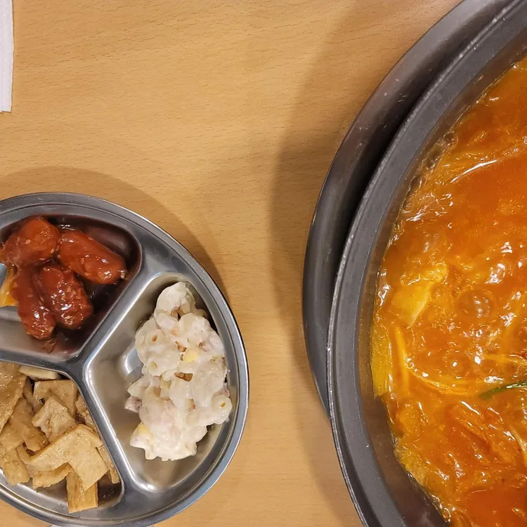 고기반햄반김치찌개&김치찜 수유본점 대표 사진