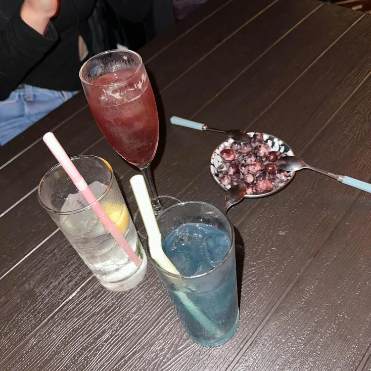 트릴로지 대표 사진