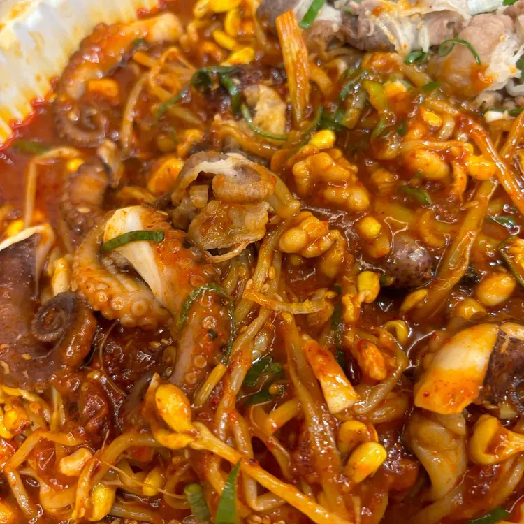 차돌품은쭈꾸미 대표 사진
