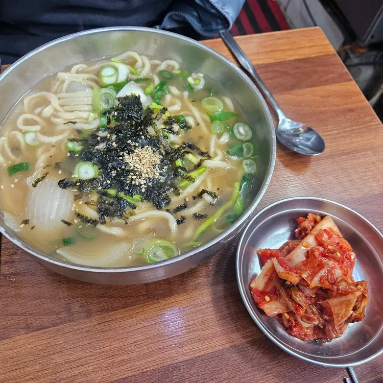 홍두깨손칼국수 대표 사진