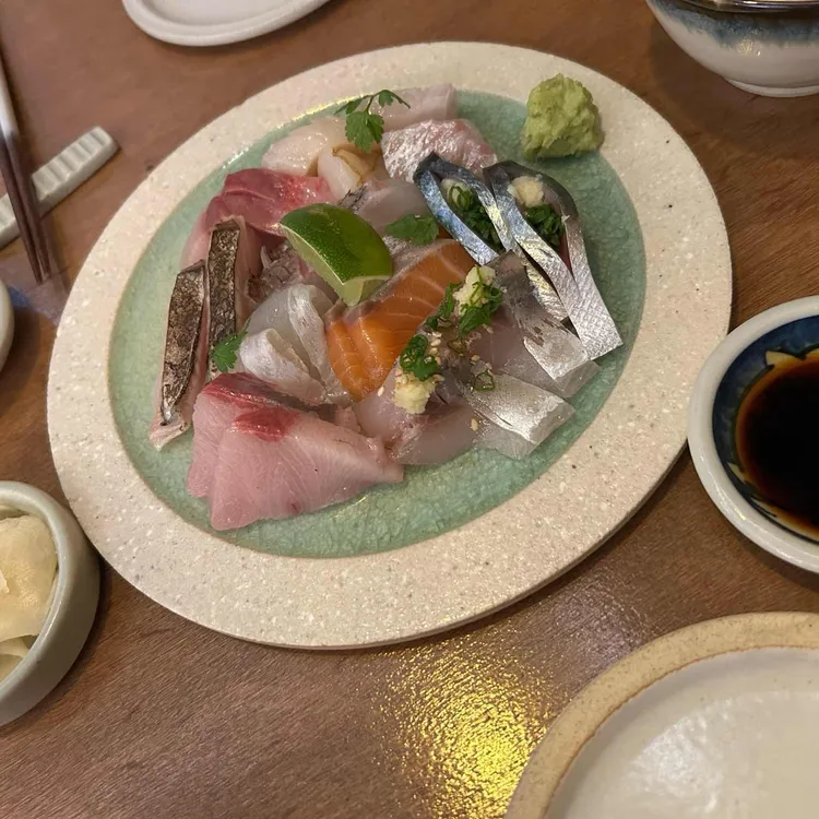 차콜바 탄 대표 사진