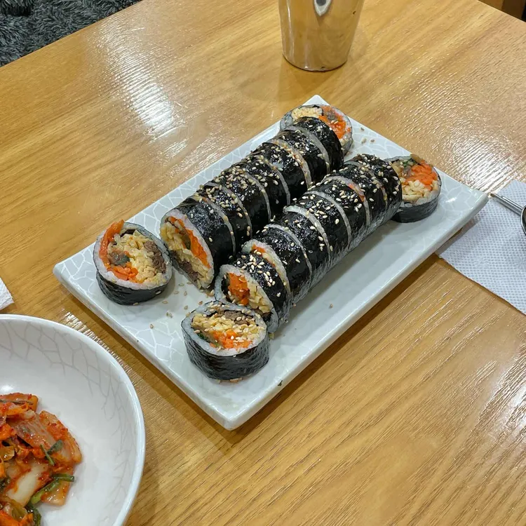 정삼이네 수제비김밥 대표 사진