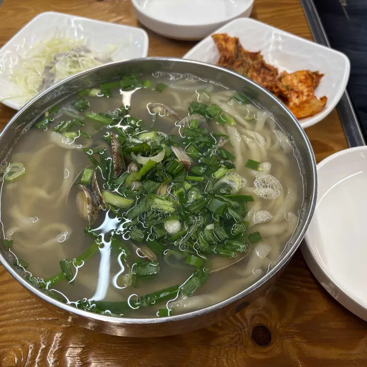 형제 버섯 샤브 칼국수 사진 1