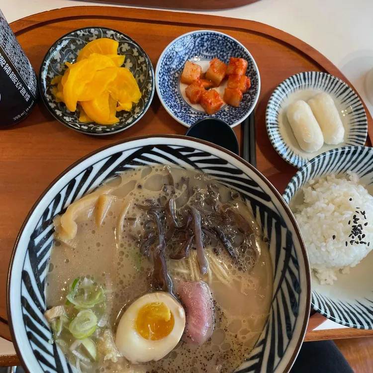 핵밥 대표 사진