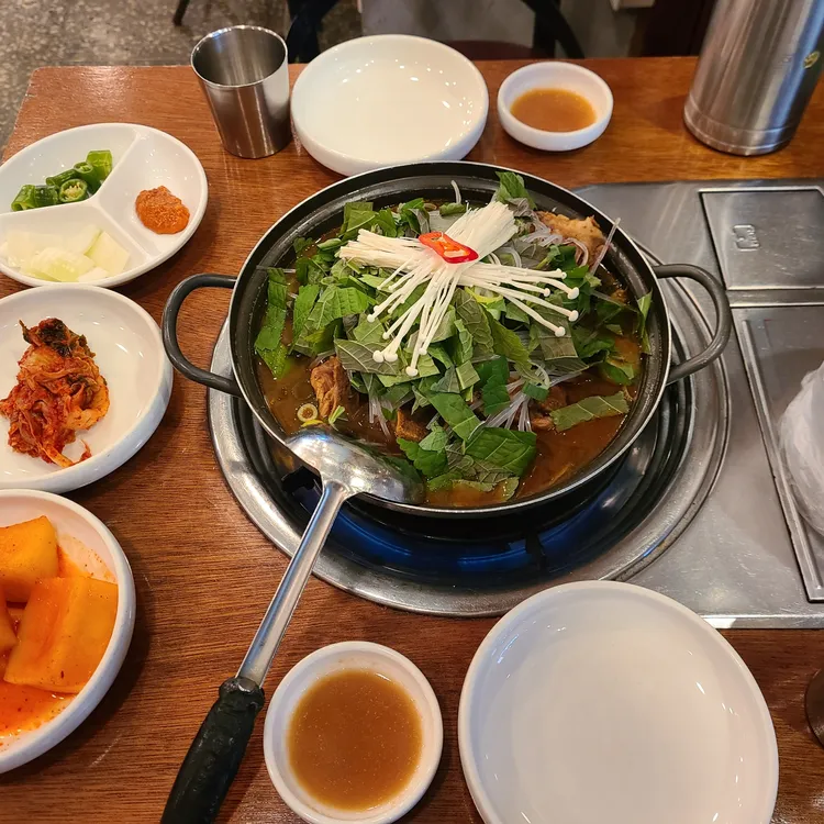 옹달샘 합정감자탕 대표 사진