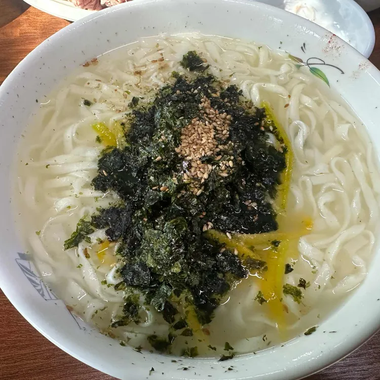 동곡 원조할매 손칼국수 대표 사진