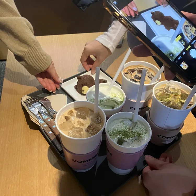 컴컴베이커리카페 대표 사진