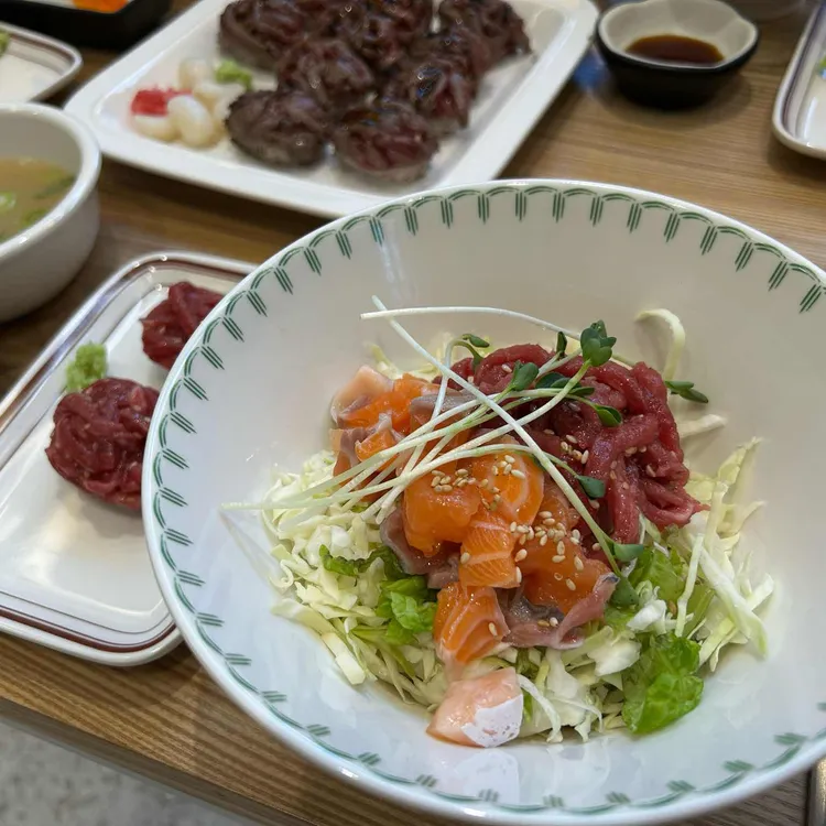 육회바른연어 평촌점 이미지