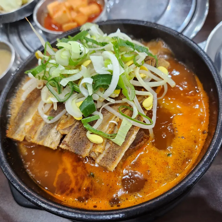 투가리감자탕 대표 사진