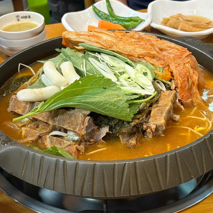 이바돔감자탕 대표 사진