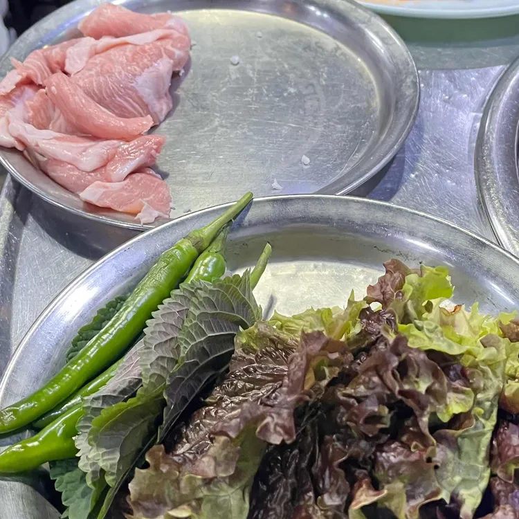 연탄불 생고기 대표 사진