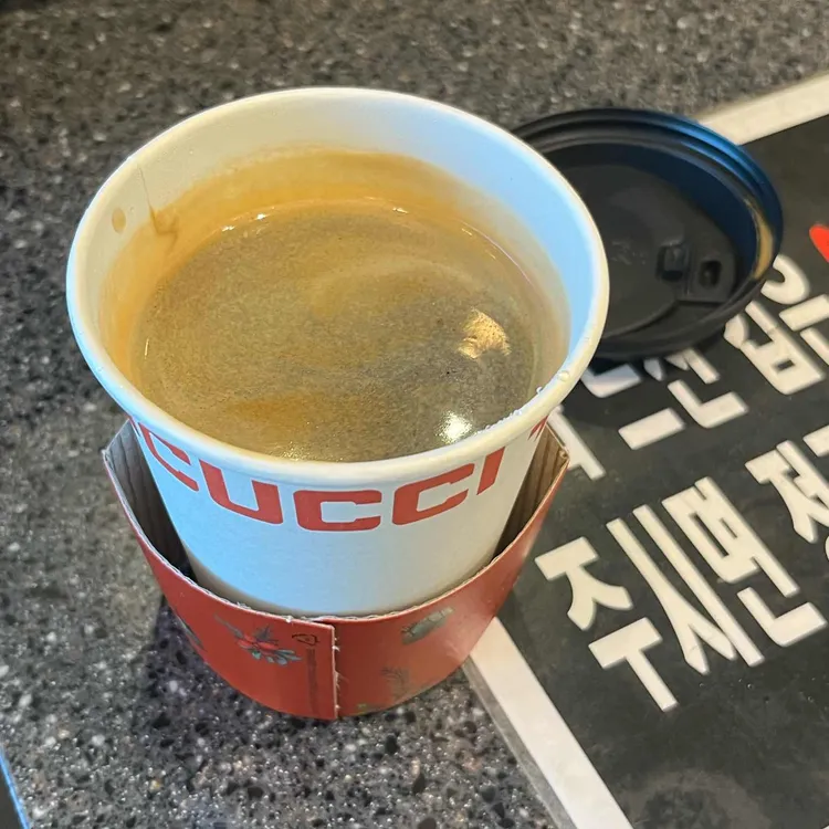 파스쿠찌 대표 사진