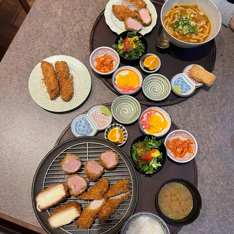 예술작품을 빚다 비즐 대표 사진