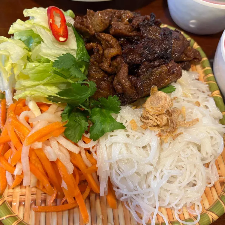 꽁 비엔 대표 사진