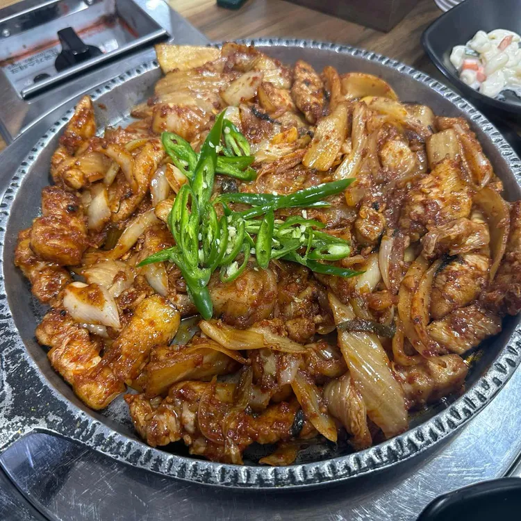 윤가네촌돼지 대표 사진