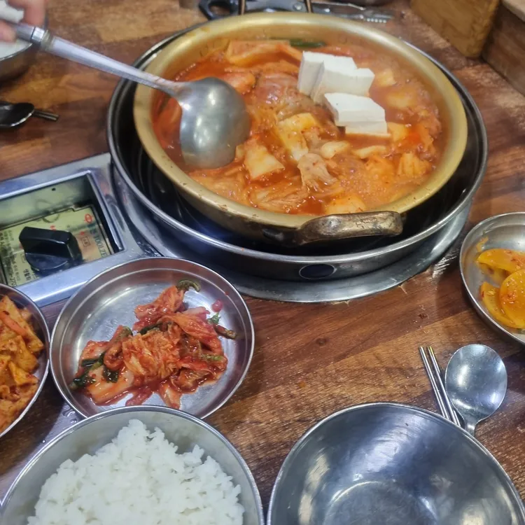 명동찌개마을 사진 2