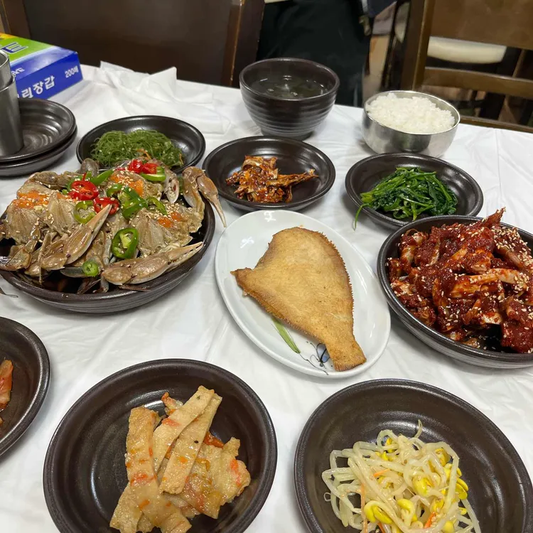 밥도둑간장게장 - 통영 게장, 게장백반 맛집 | 다이닝코드, 빅데이터 맛집검색