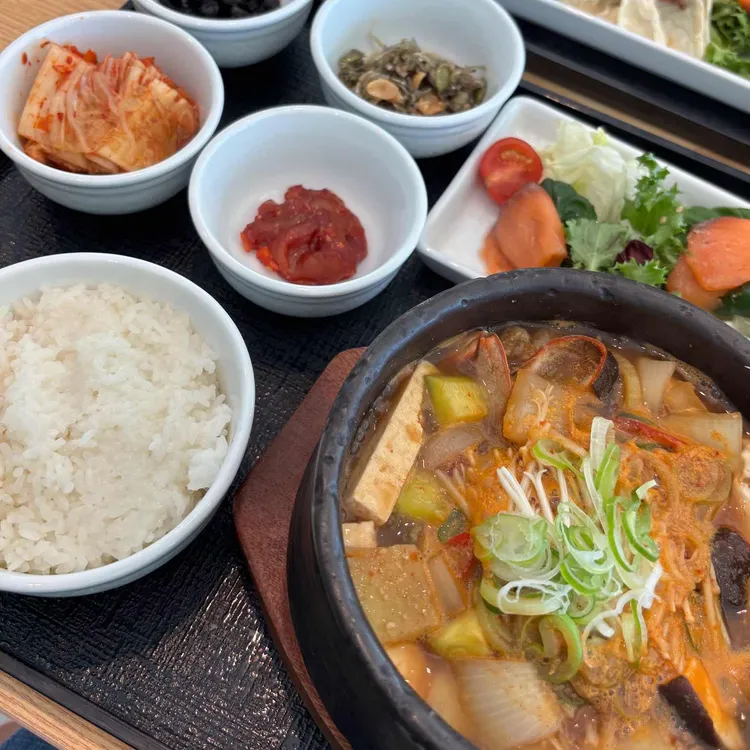 이비스 스타일 앰배서더 인천 에어포트 라퀴진 대표 사진
