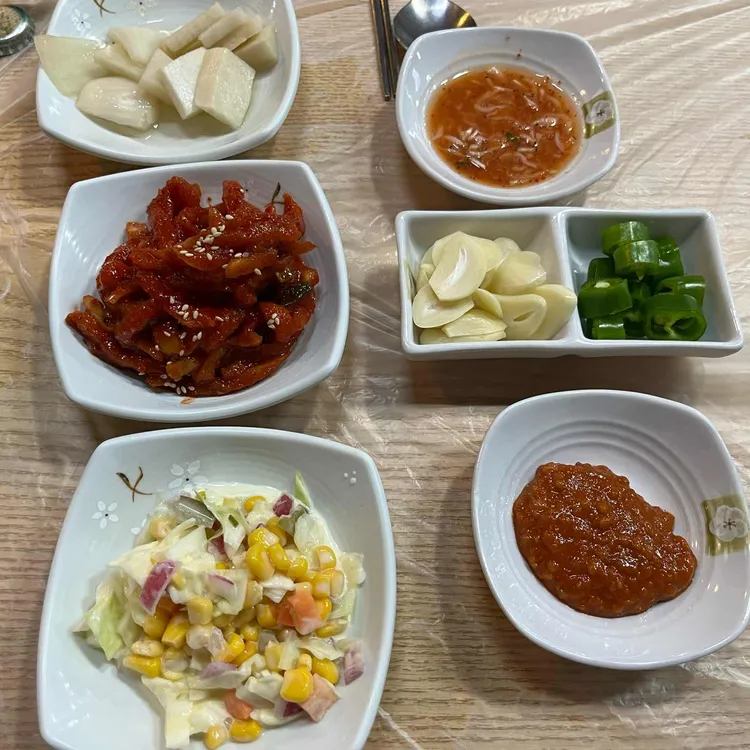 삽다리한양왕족발 대표 사진