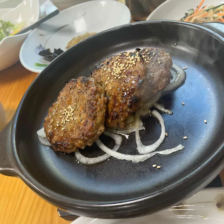 황금소나무 대표 사진
