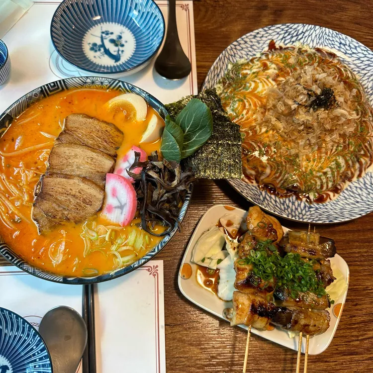 춘 대표 사진