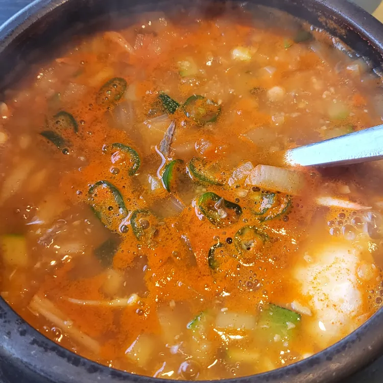 우연지 대표 사진
