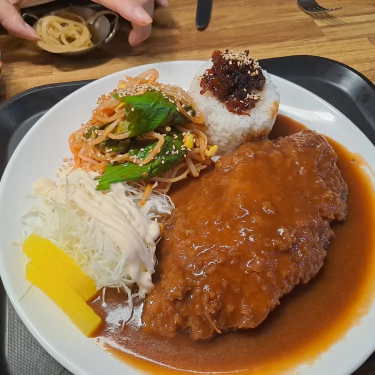 아무리 찾아도 찾기 힘든집 대표 사진