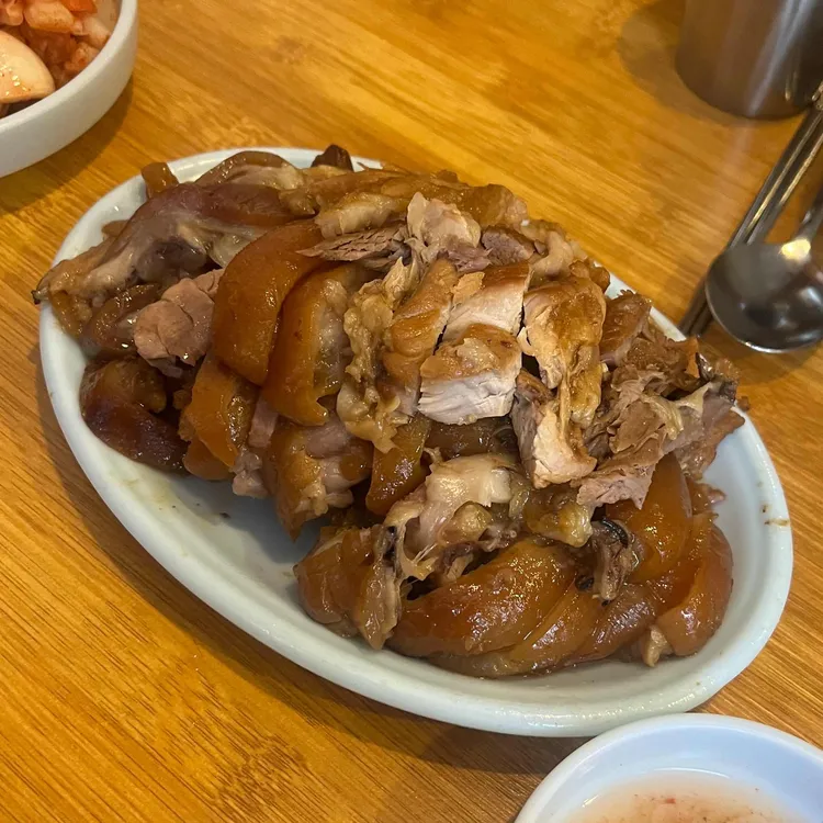 용설왕족발 대표 사진