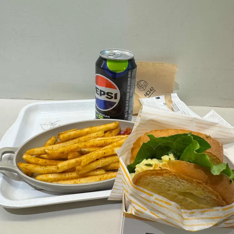 테그42 대표 사진