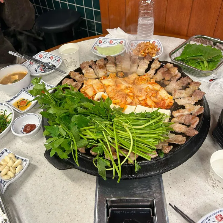 진짜무쇠삼겹 대표 사진
