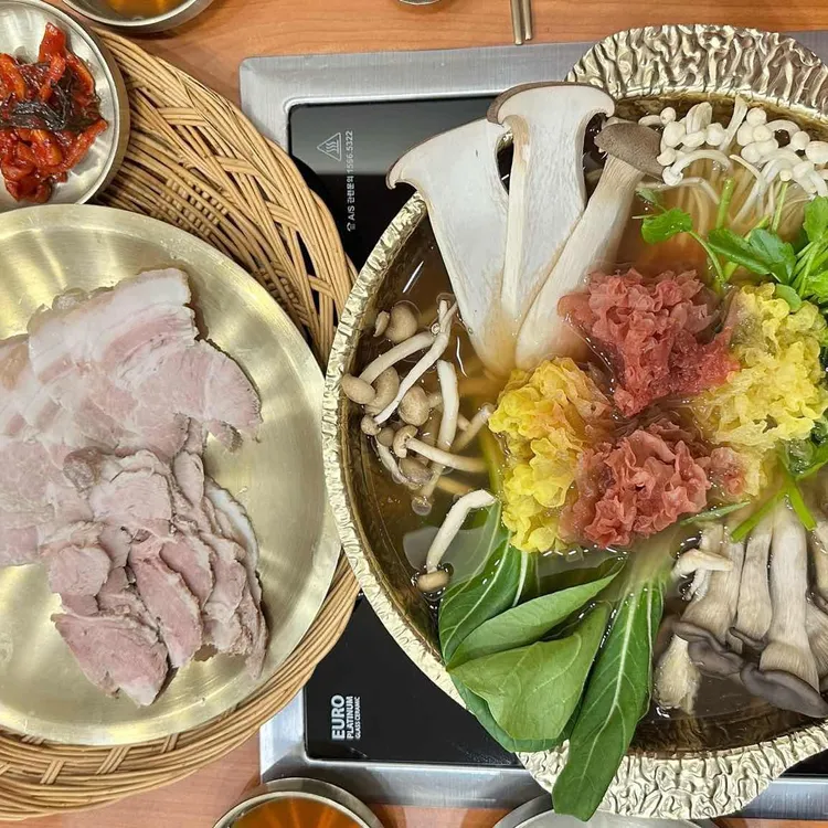 할리스 수원SKV1모터스점 - 수원 카페, 커피 맛집 | 다이닝코드, 빅데이터 맛집검색