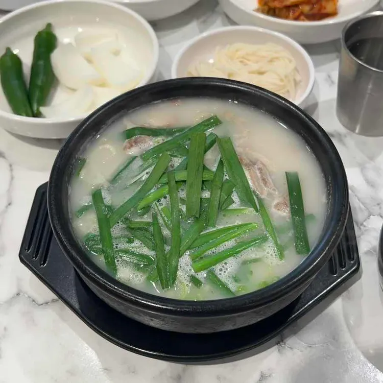 한뚝보 돼지국밥 사진 1