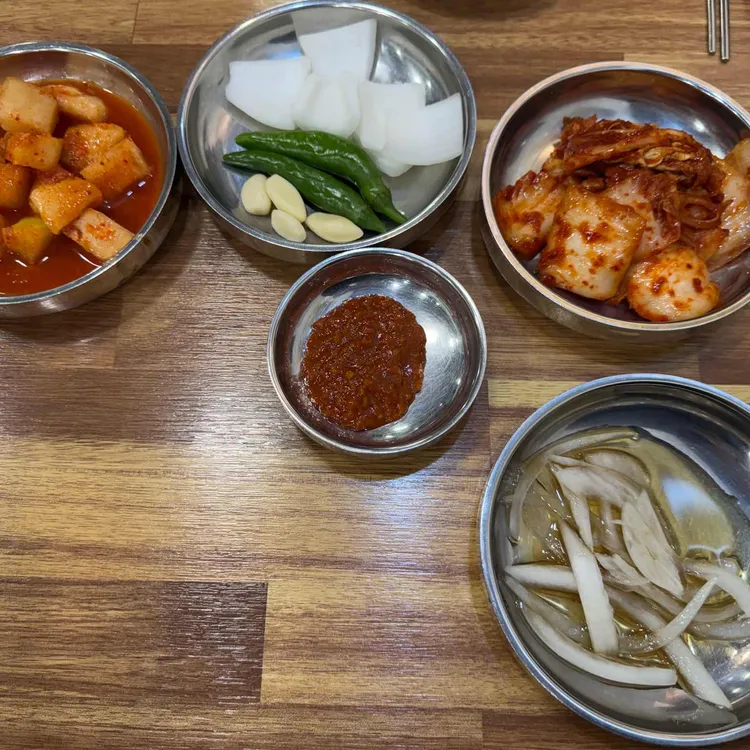 이가네부산돼지국밥 밀면 대표 사진