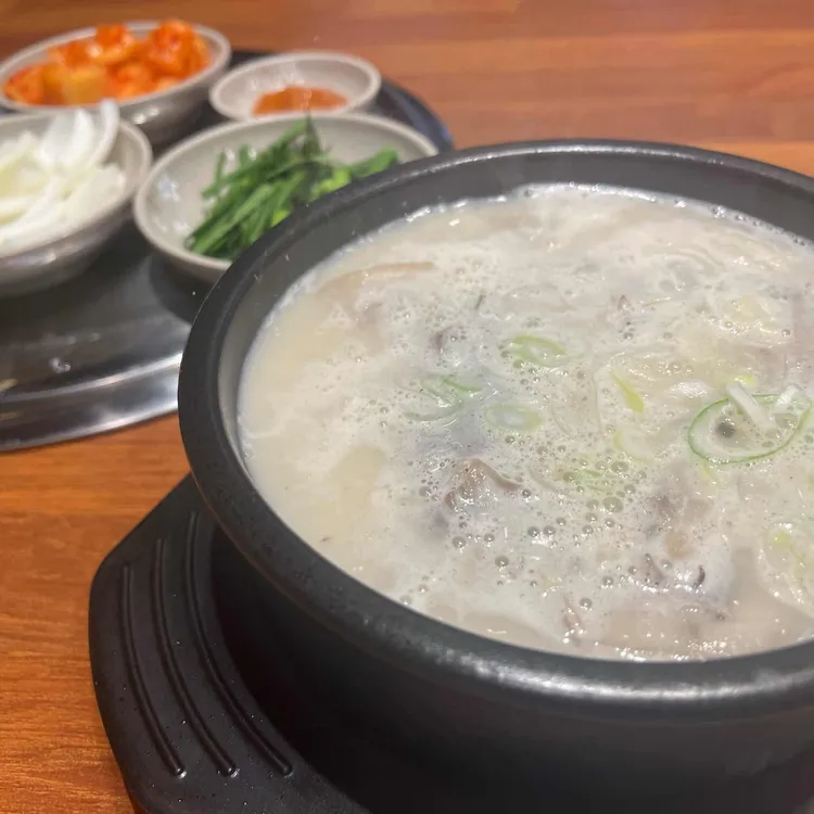 칠구네신림동백순대 대표 사진