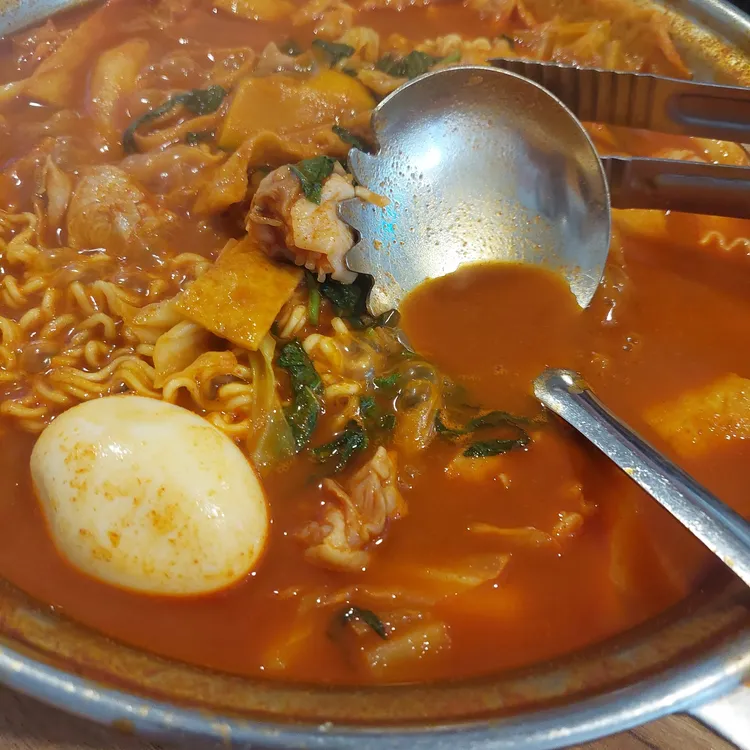 청춘닭볶이 대표 사진