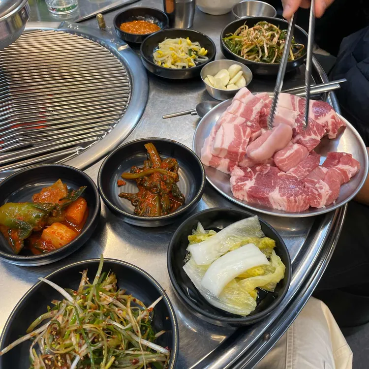 친절한정육 왕소금구이 사진 1