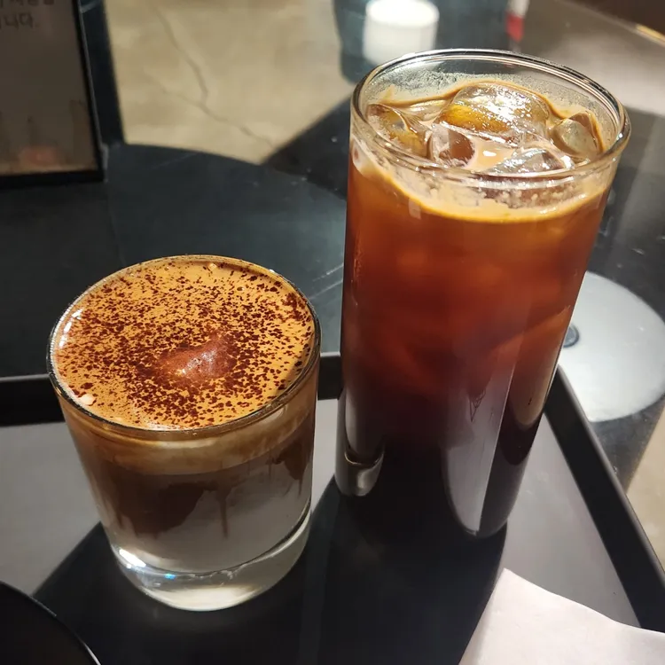 인비저블 커피 사진 1
