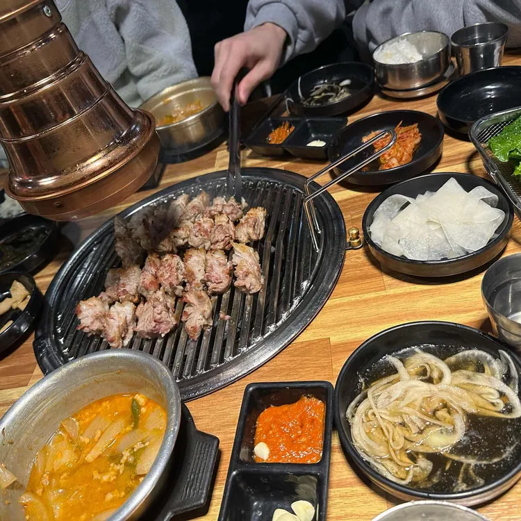 겨비겨비 신대점 이미지