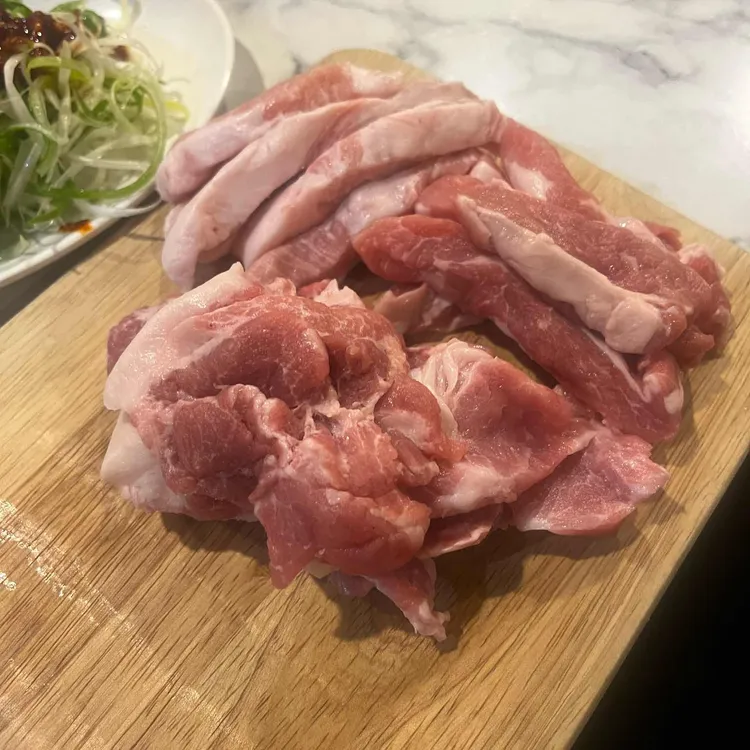솥뚜껑삼겹살 대표 사진