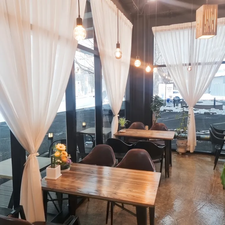 휴 그리고 대표 사진