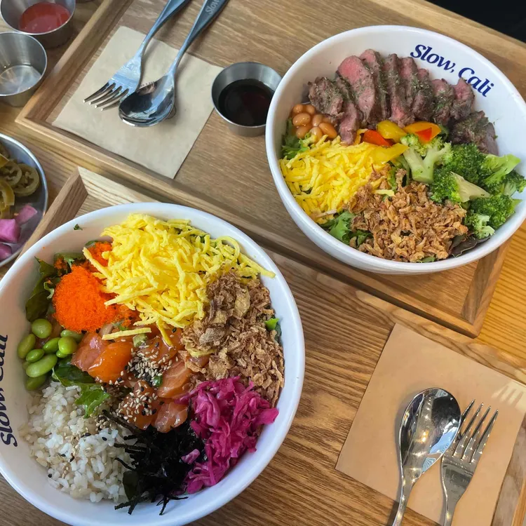슬로우캘리 대표 사진