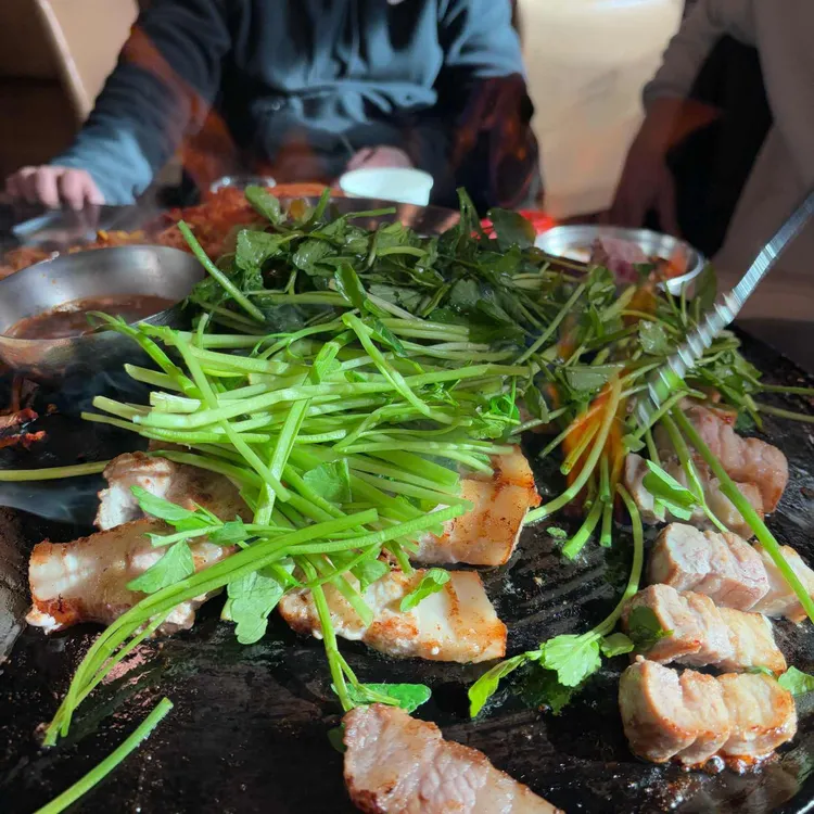 동두천솥뚜껑삼겹살 대표 사진