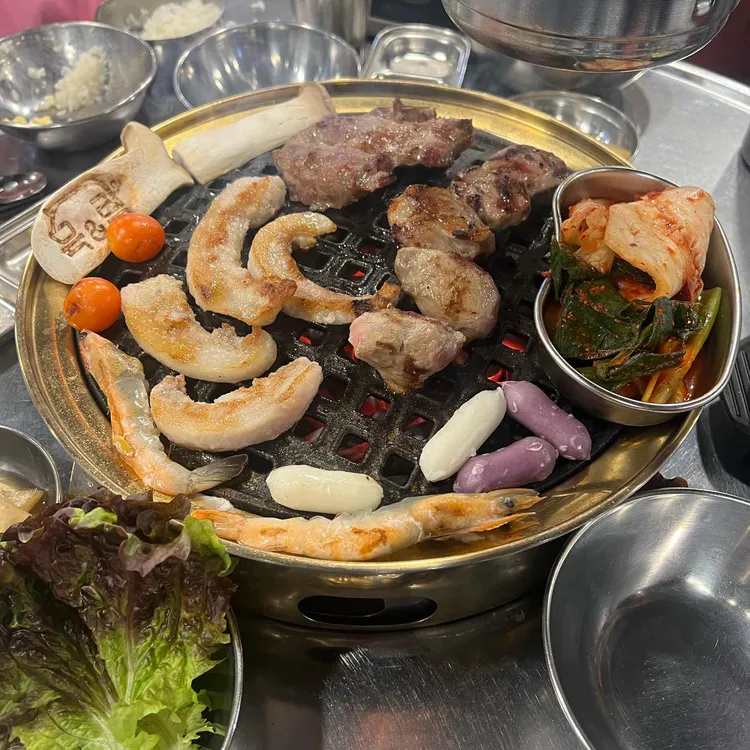 육앤락 사진 1