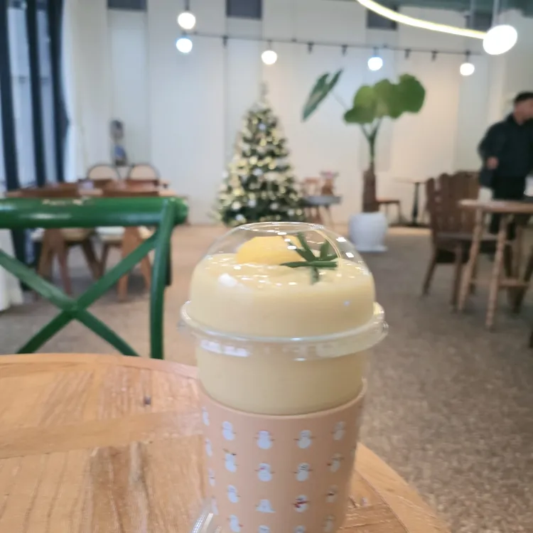 카페 나무 대표 사진