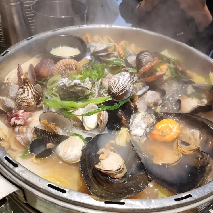 택이네 조개전골 대표 사진