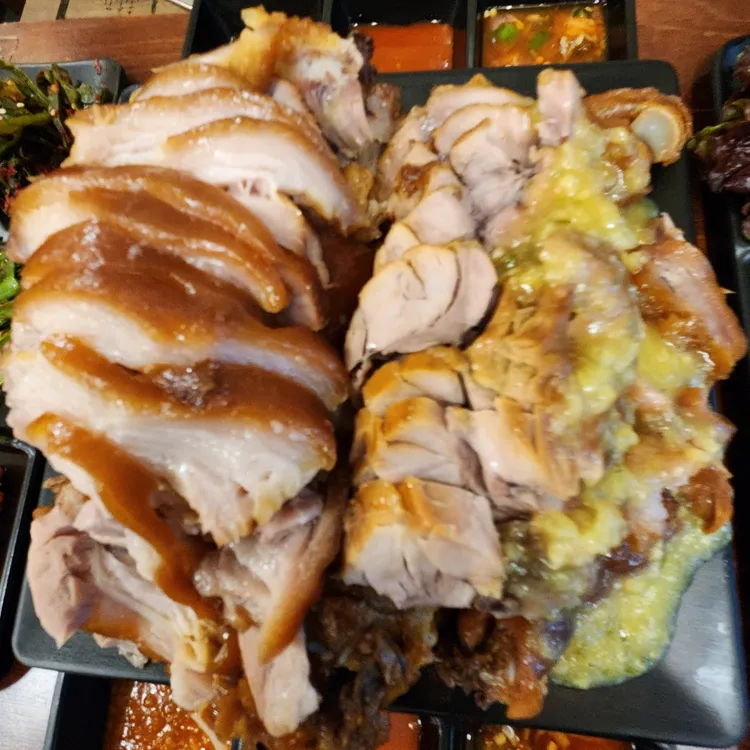 귀한족발 사진 1